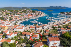 Apartments by the sea Jezera, Murter - 19056